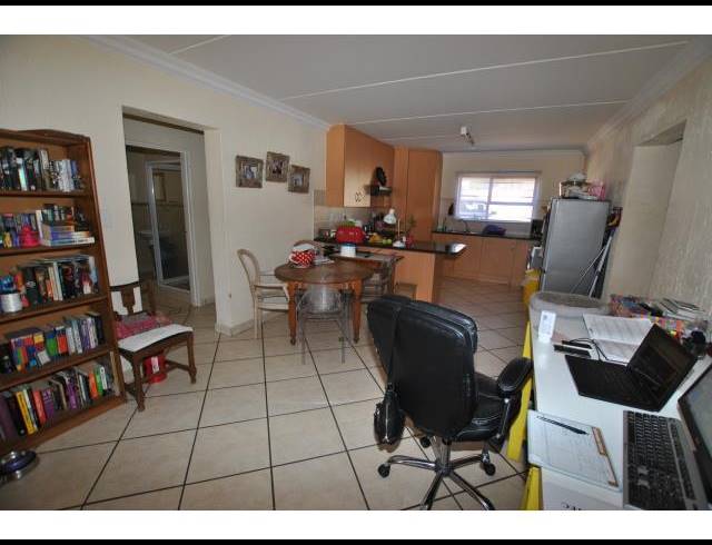 2 BEDROOM PROPERTY TO RENT IN PAULSHOF